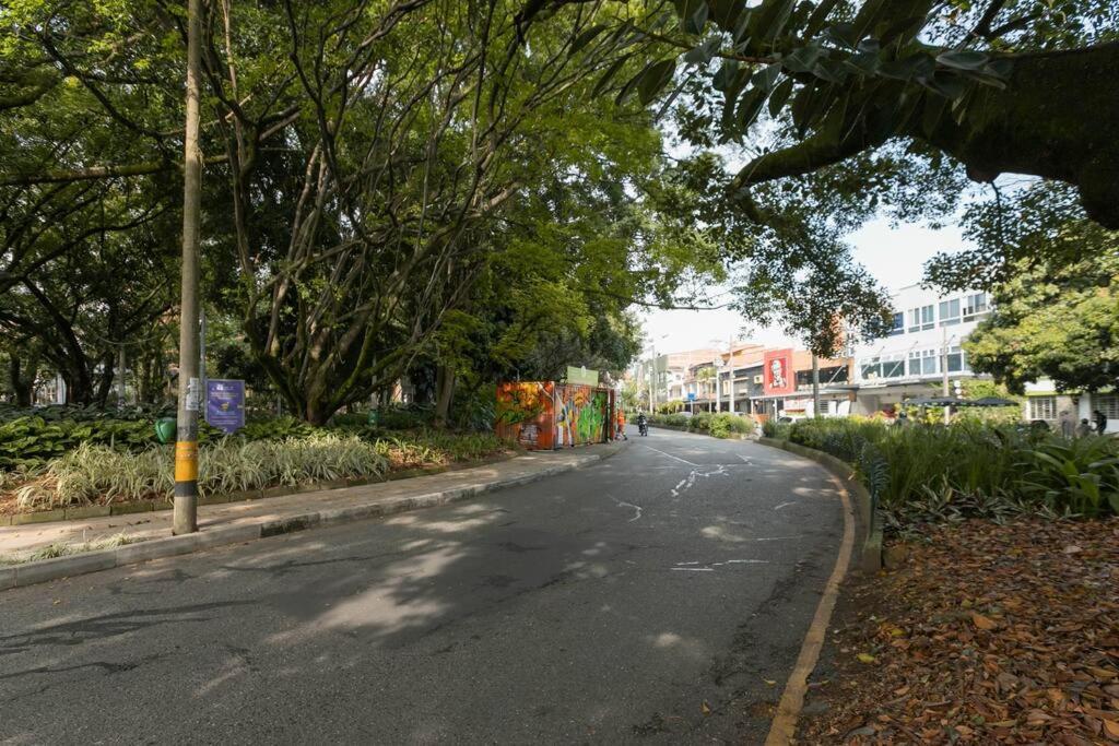 Prime Laureles Location With Air Conditioning Medellin Exterior photo
